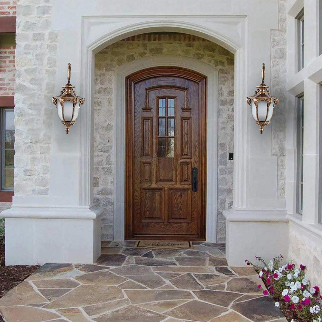 Lantern outdoor wall light