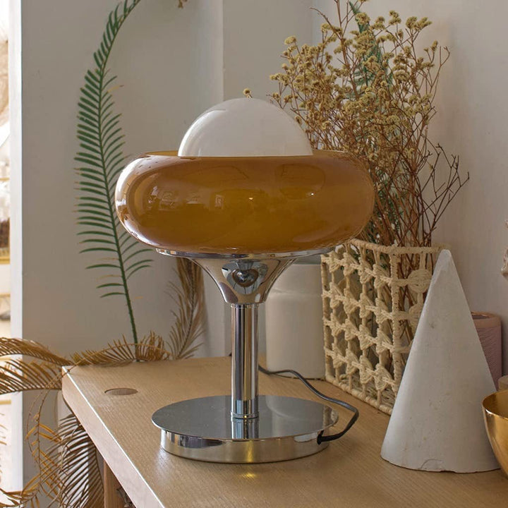 Egg tart table lamp