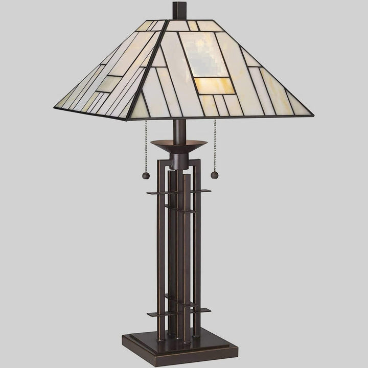 Geometric table lamp